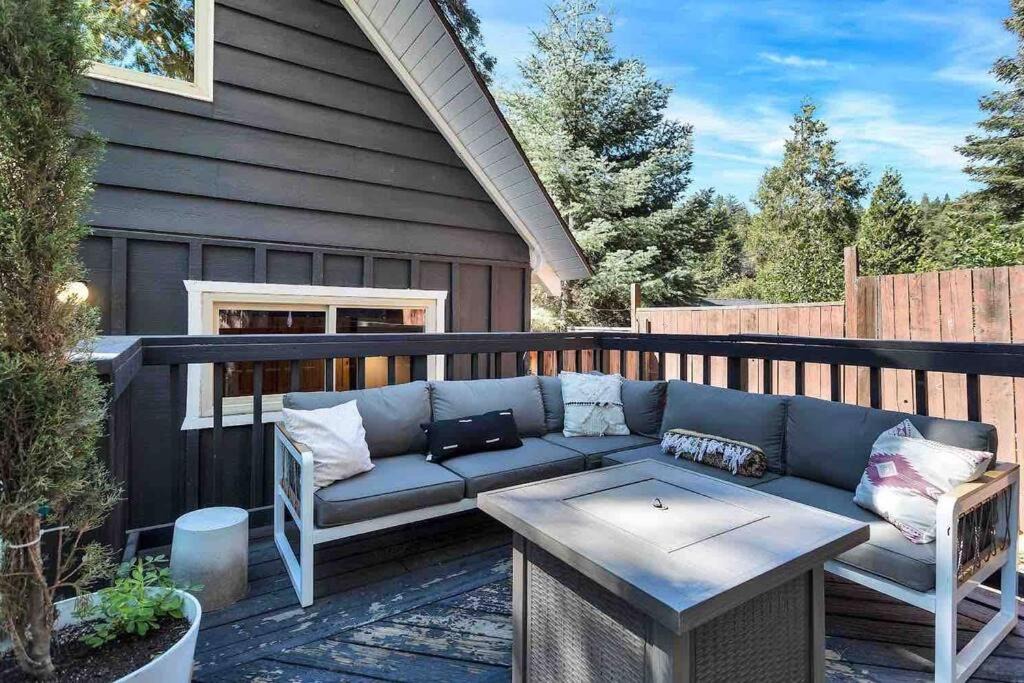 Photo of Patio Balcony in Lake Arrowhead