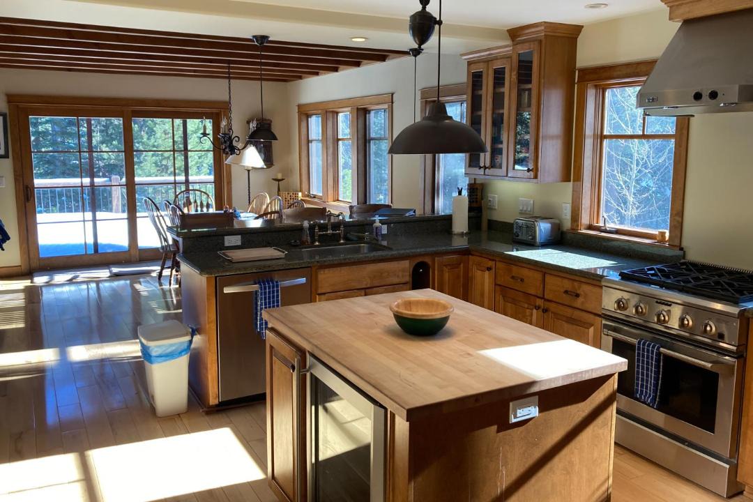 Photo of Kitchen in Serene Lakes