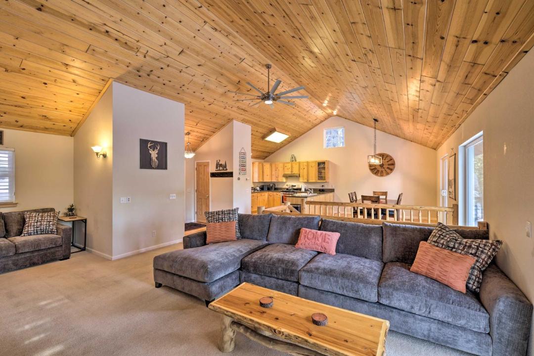 Photo of Livingroom in Cold Springs