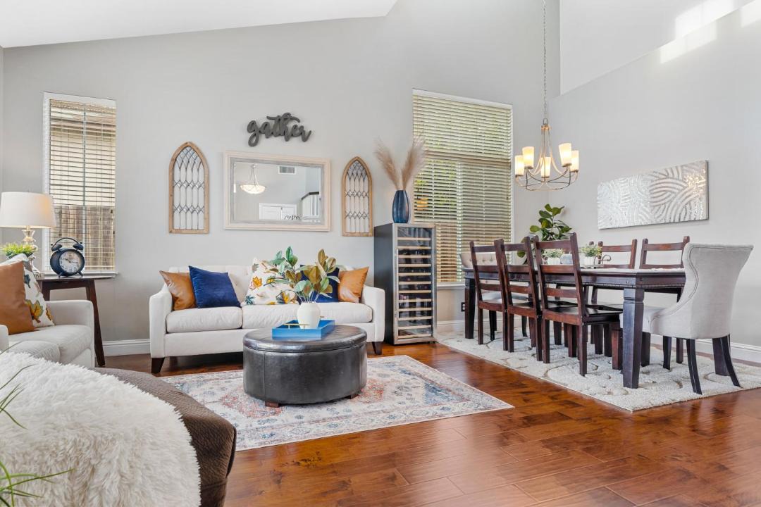 Photo of Livingroom in Windsor