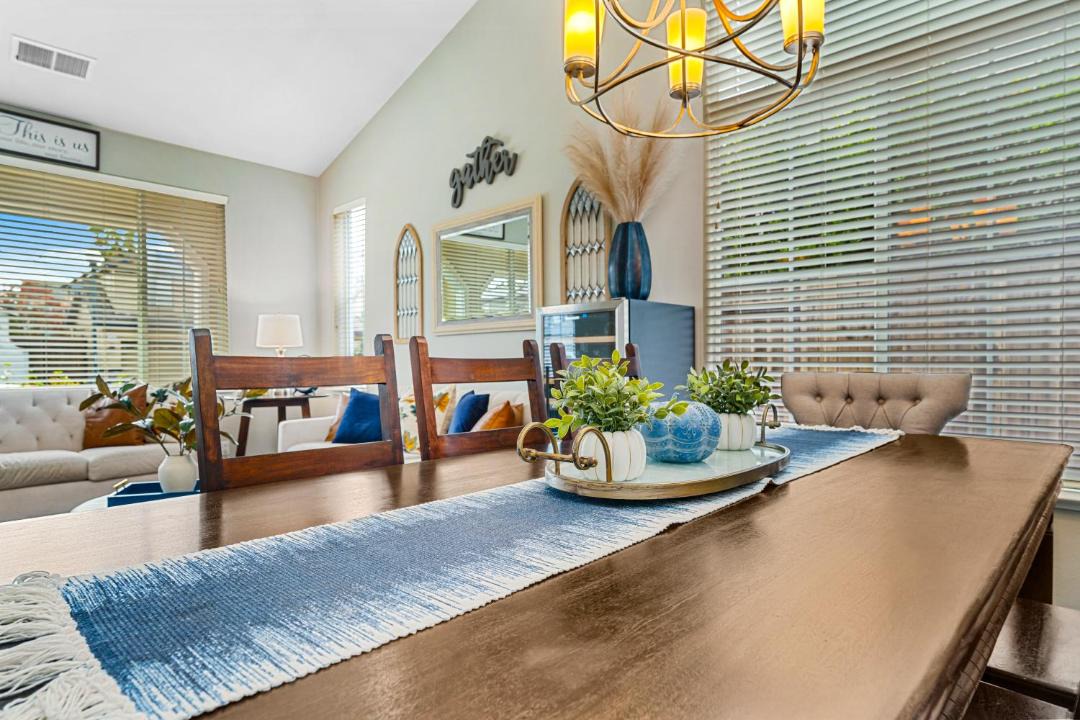 Photo of Livingroom in Windsor