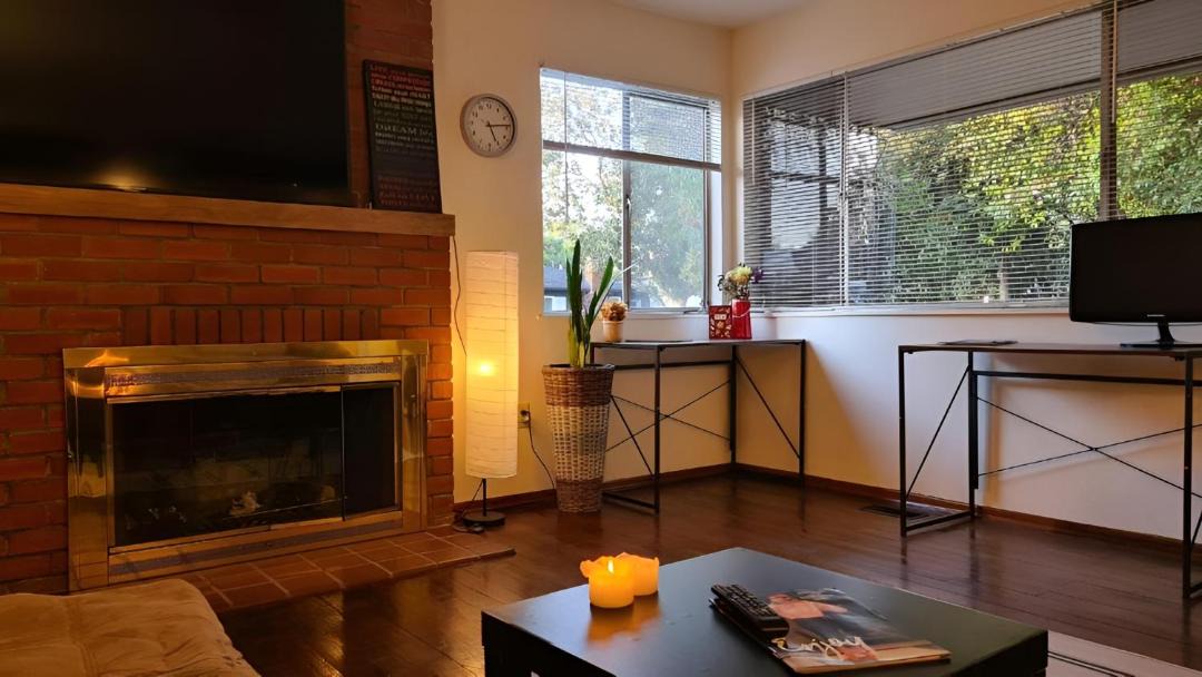 Photo of Livingroom in Midtown
