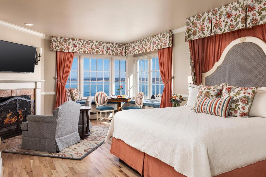 Photo of Bedroom in Monterey