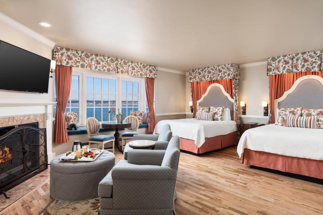 Photo of Bedroom in Monterey