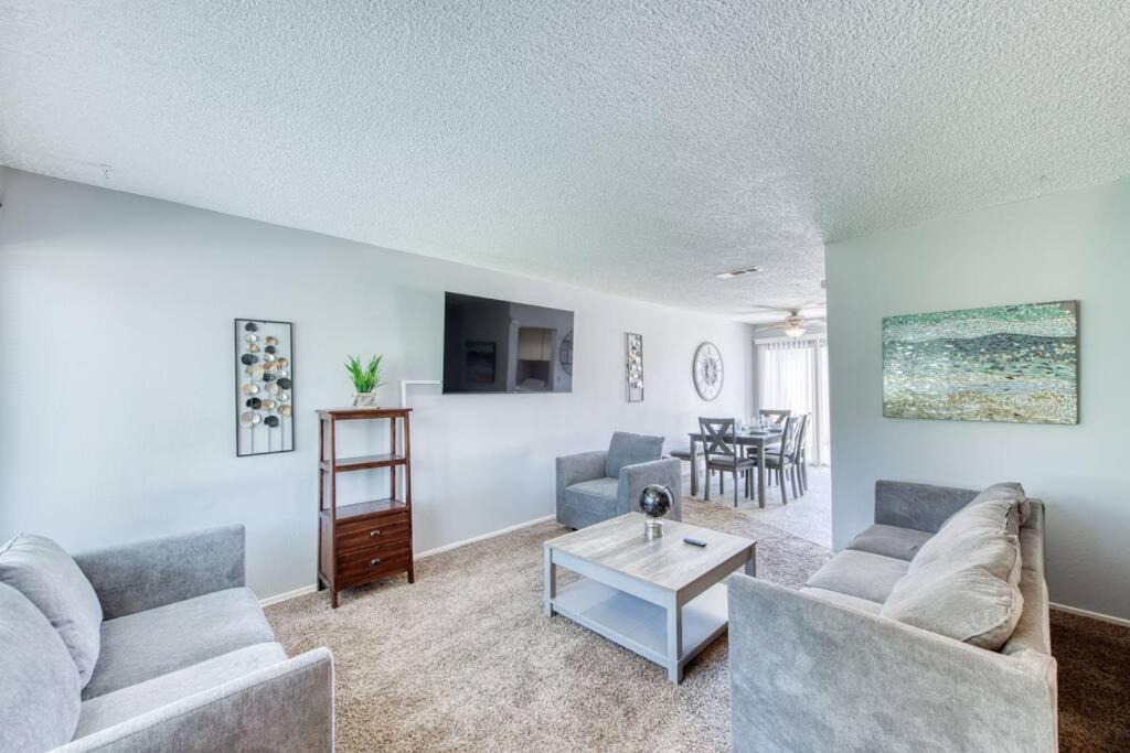 Photo of Livingroom in Raisin