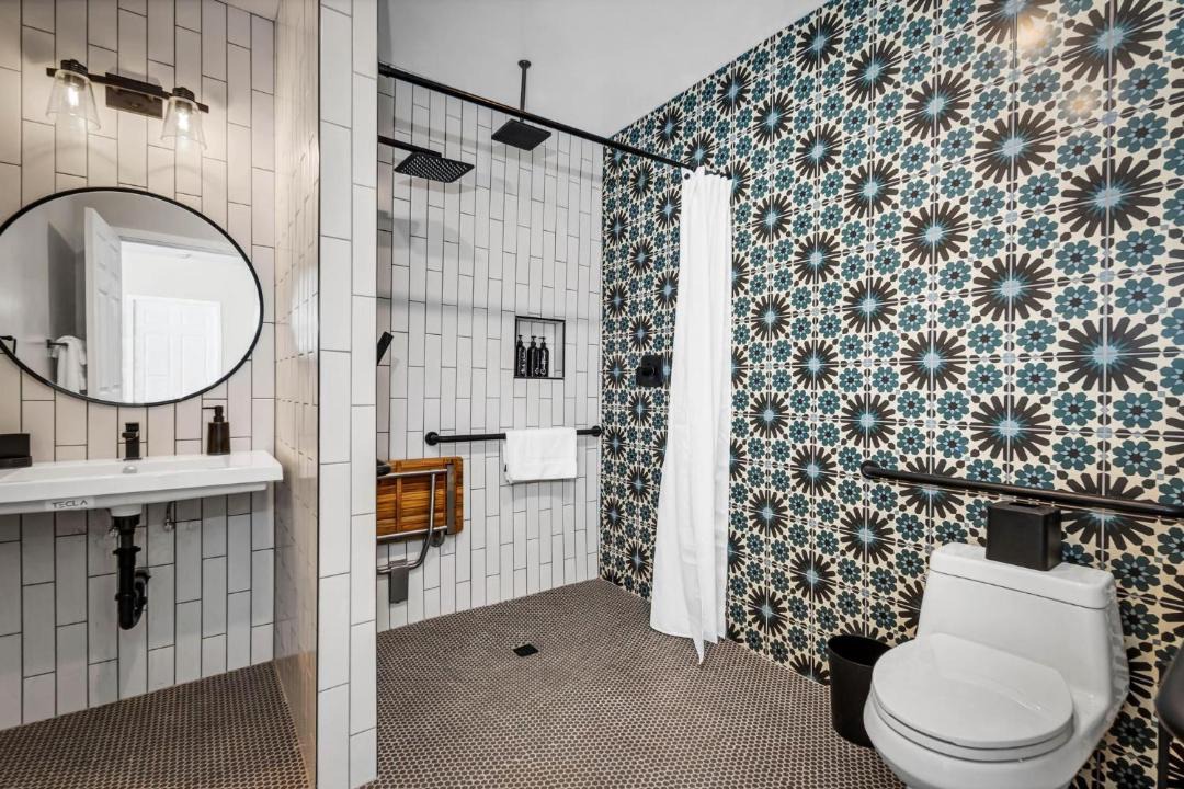 Photo of Bathroom in Vista