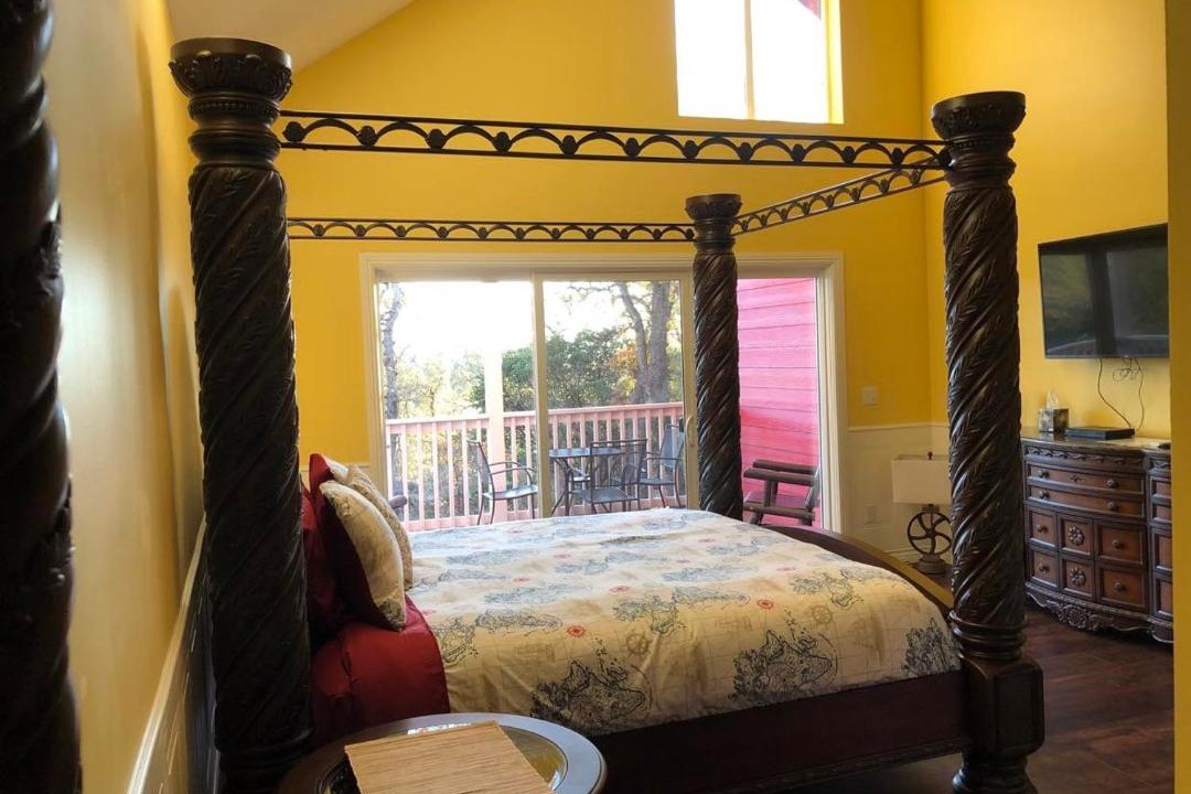 Photo of Bedroom in Shasta Cascade