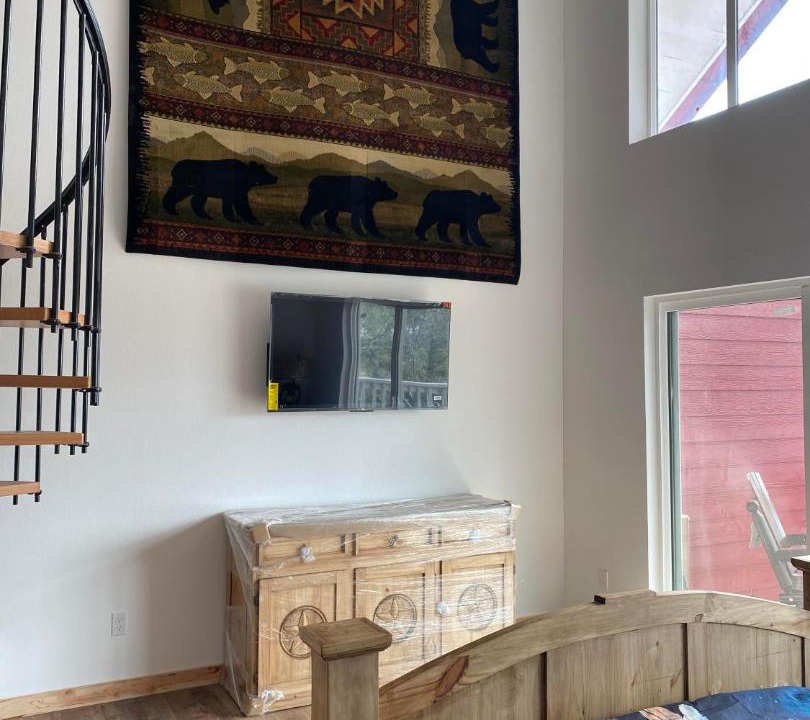Photo of Bedroom in Shasta Cascade
