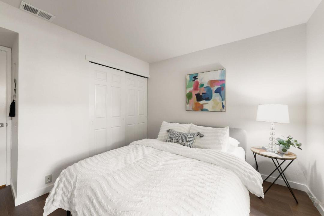 Photo of Bedroom in Arden-Arcade