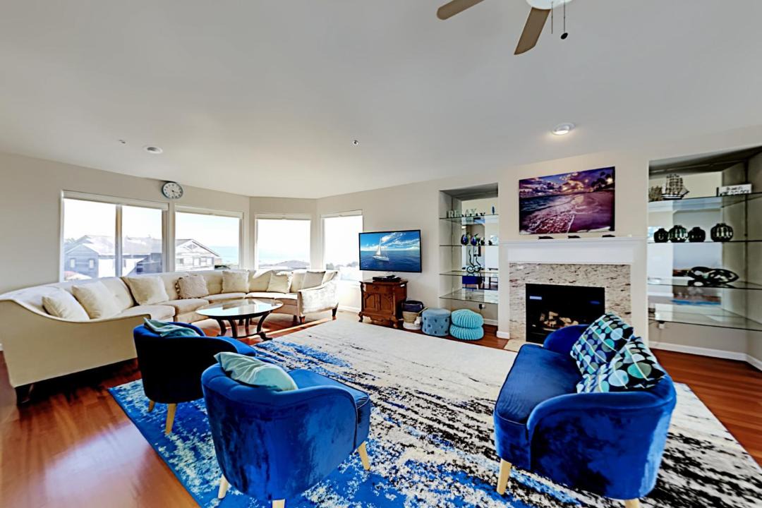 Photo of Livingroom in Dillon Beach