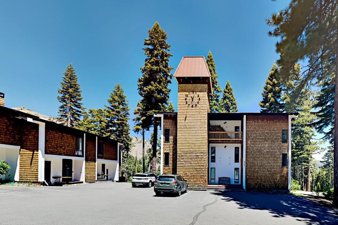 Photo of Buildings in Alpine Meadows