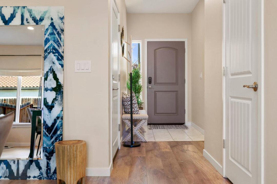 Photo of Livingroom in Sacramento