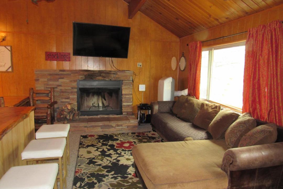 Photo of Livingroom in Upper Moonridge