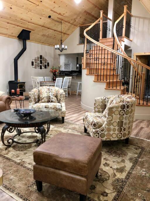 Photo of Livingroom in Placerville