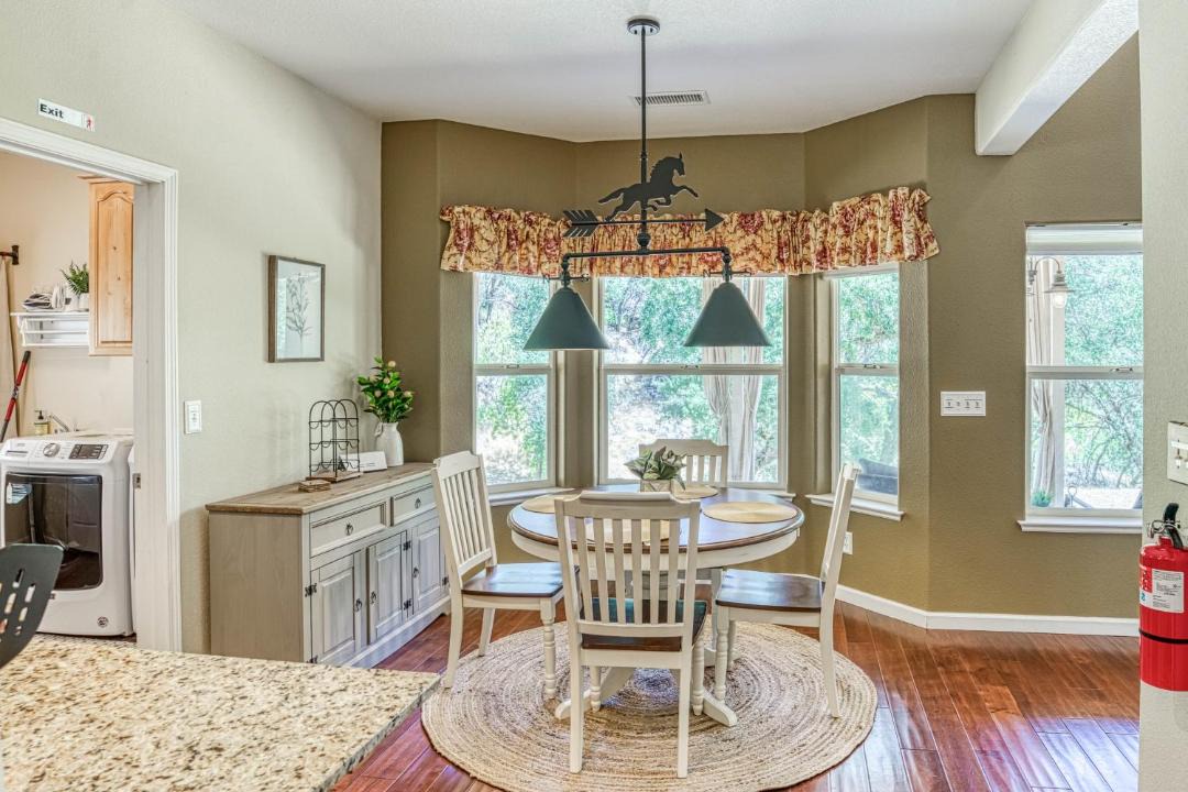 Photo of Livingroom in Mariposa