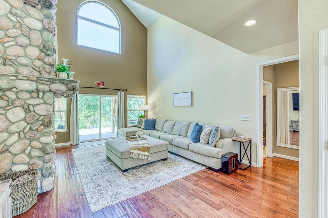 Photo of Livingroom in Mariposa