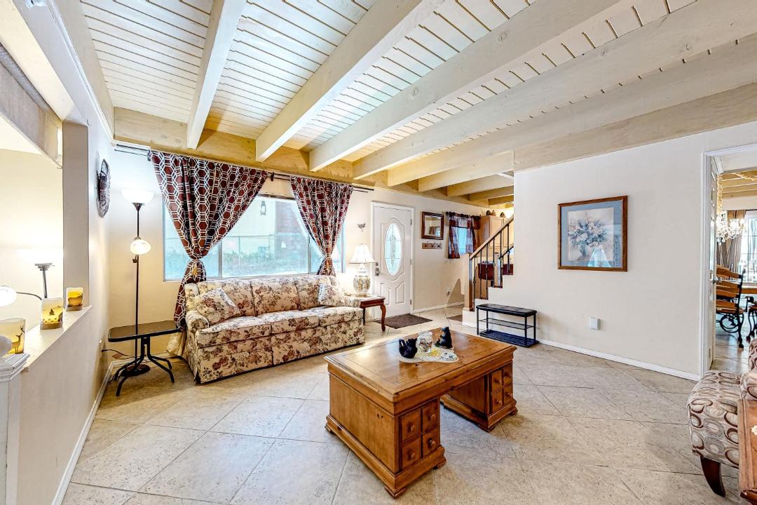 Photo of Livingroom in Crestline