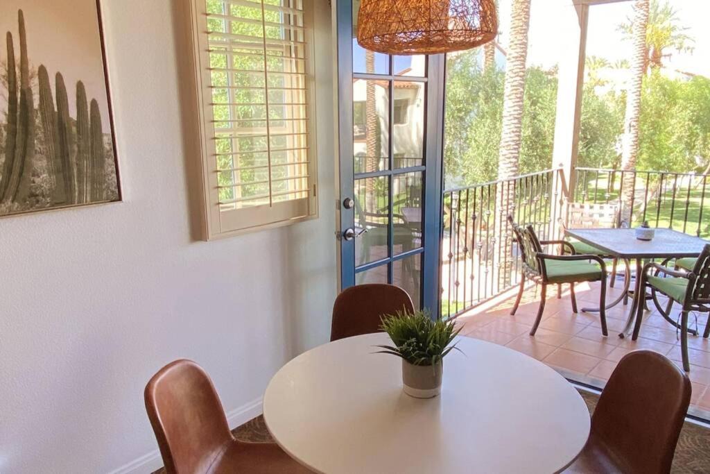 Photo of Livingroom in La Quinta