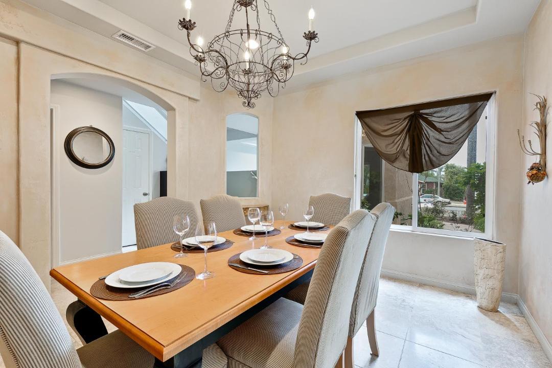 Photo of Livingroom in Village of La Jolla