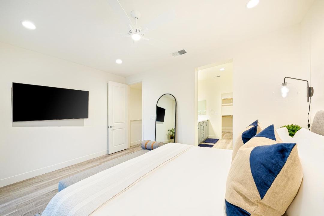 Photo of Bedroom in Carlsbad Village
