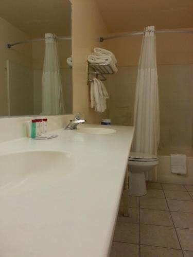 Photo of Bathroom in Wilshire