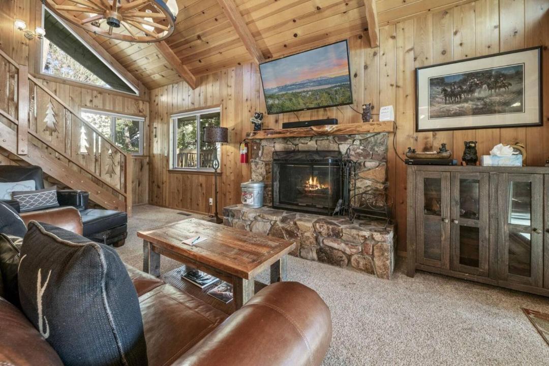 Photo of Livingroom in Whispering Forest