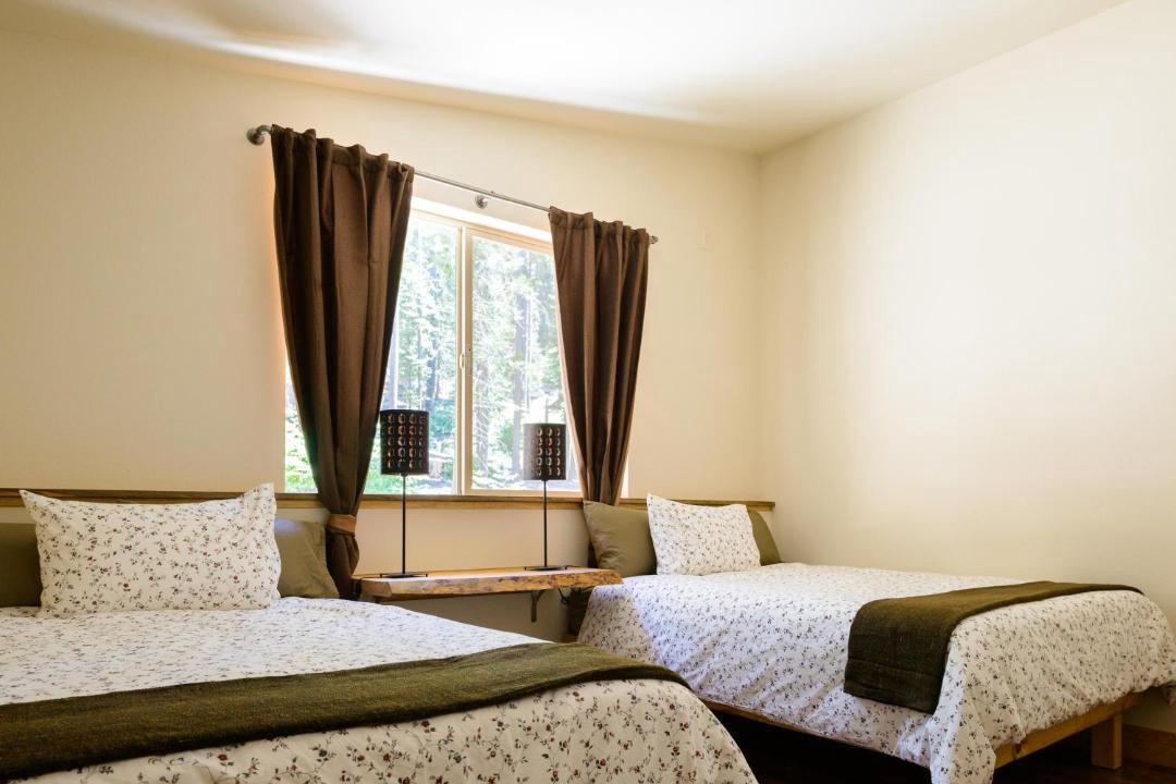 Photo of Bedroom in Yosemite West