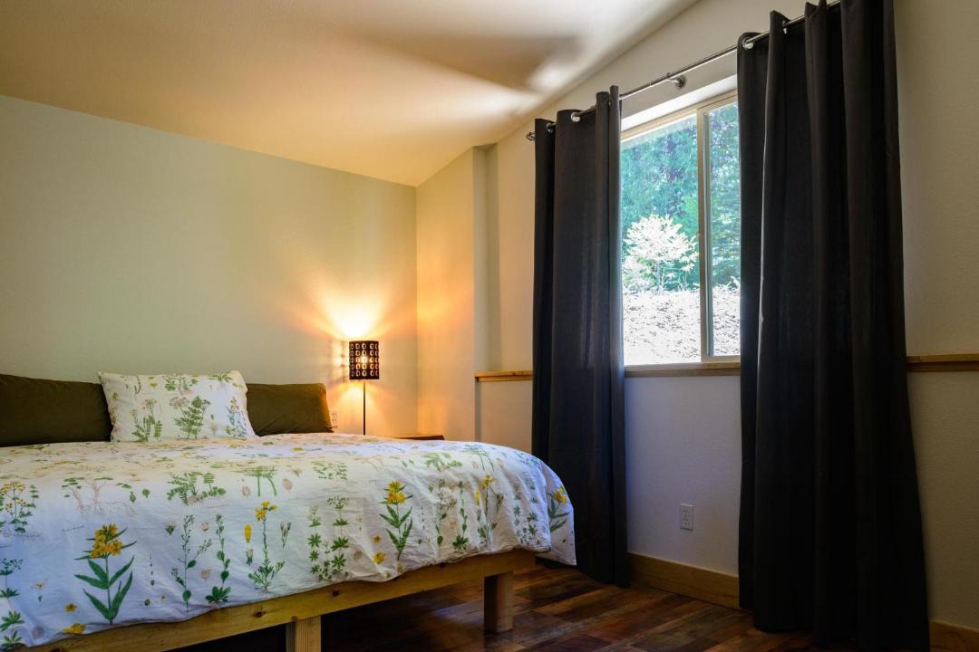 Photo of Bedroom in Yosemite West