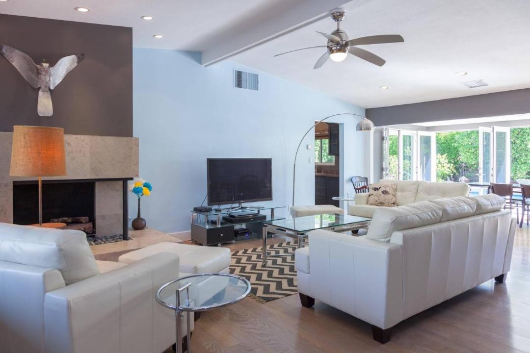 Photo of Livingroom in Deepwell Estates