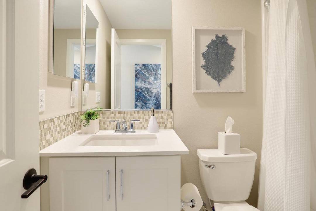 Photo of Bathroom in Central Mission Beach
