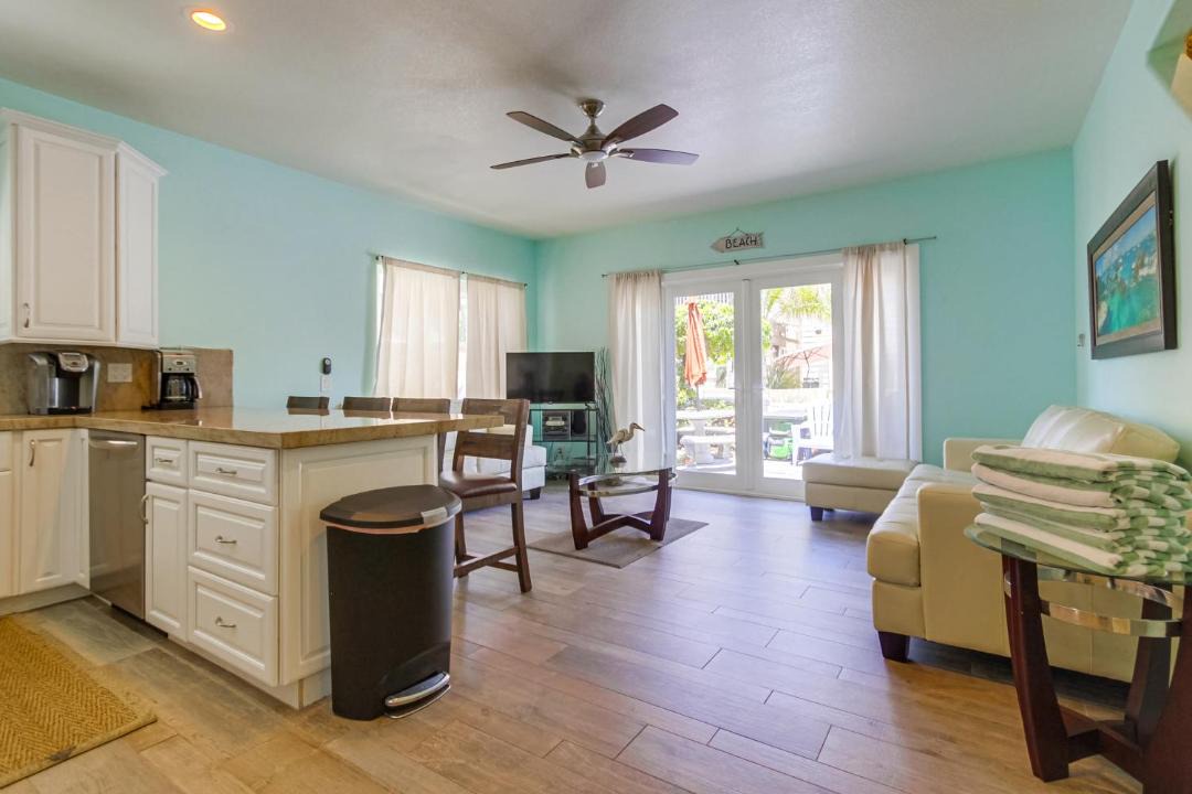Photo of Livingroom in Mission Beach