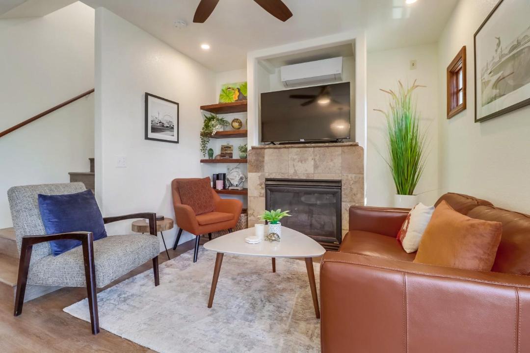 Photo of Livingroom in Mission Beach