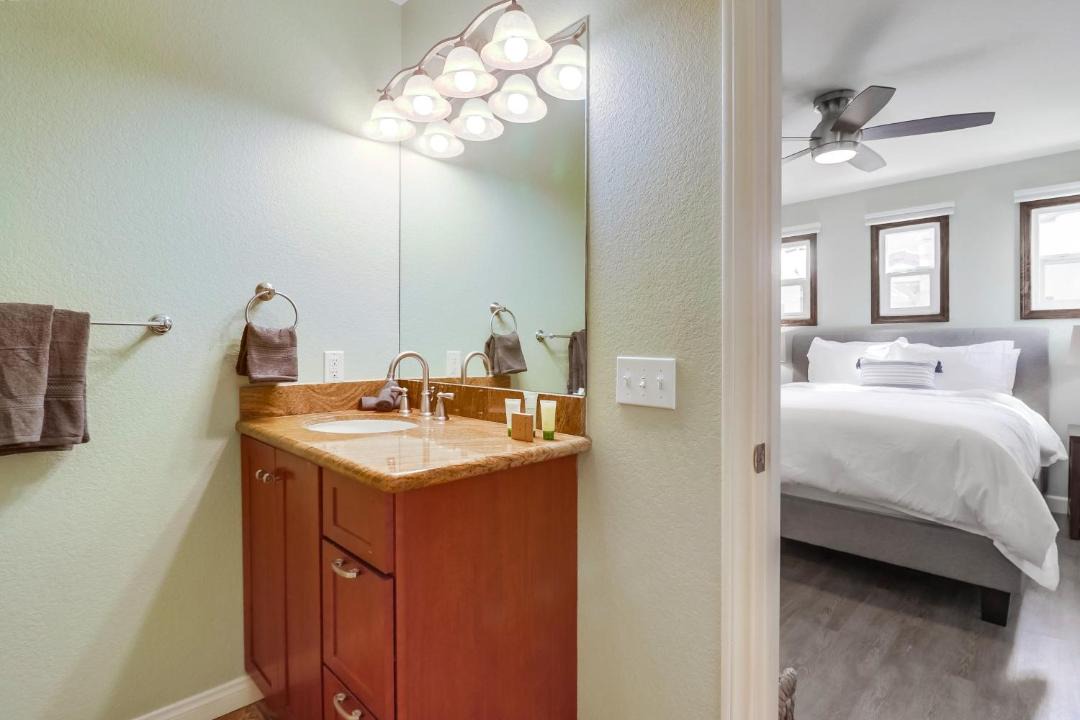 Photo of Bedroom in Mission Beach