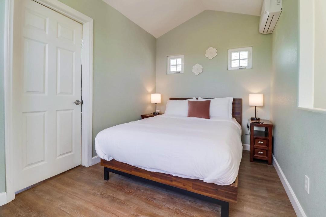 Photo of Bedroom in Mission Beach
