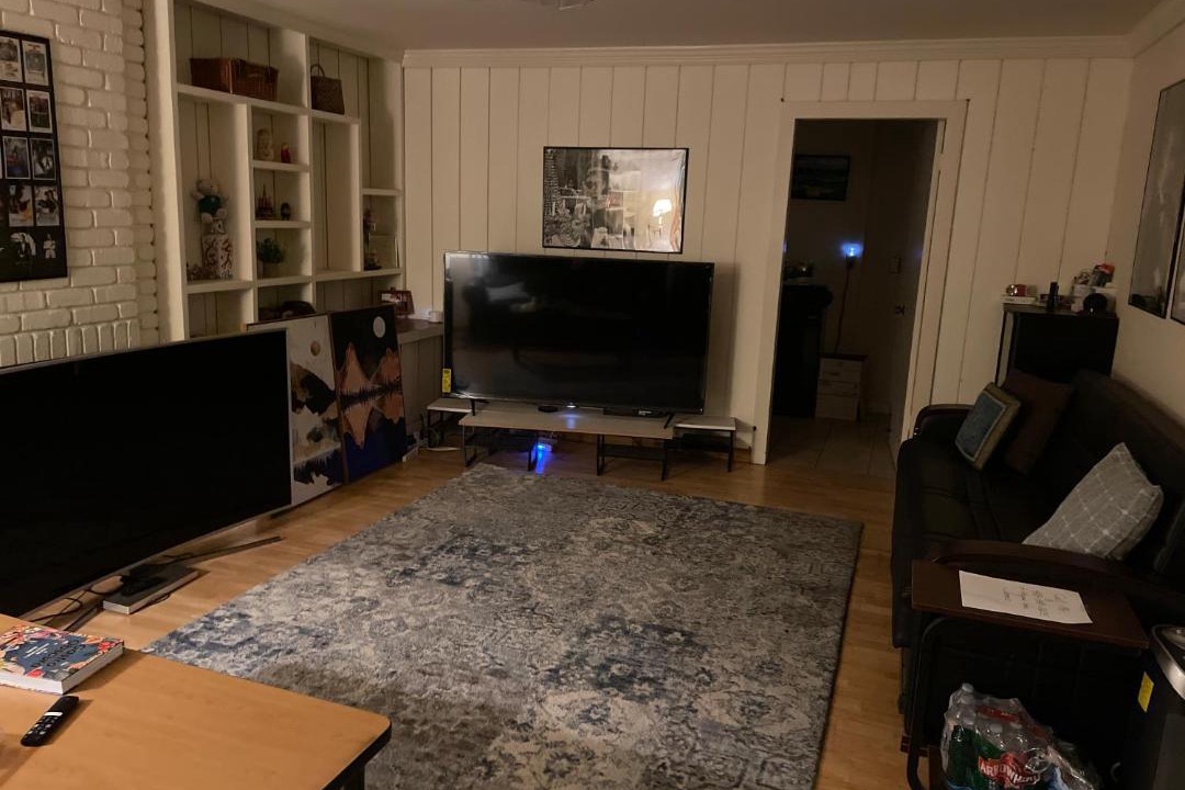 Photo of Livingroom in Saratoga