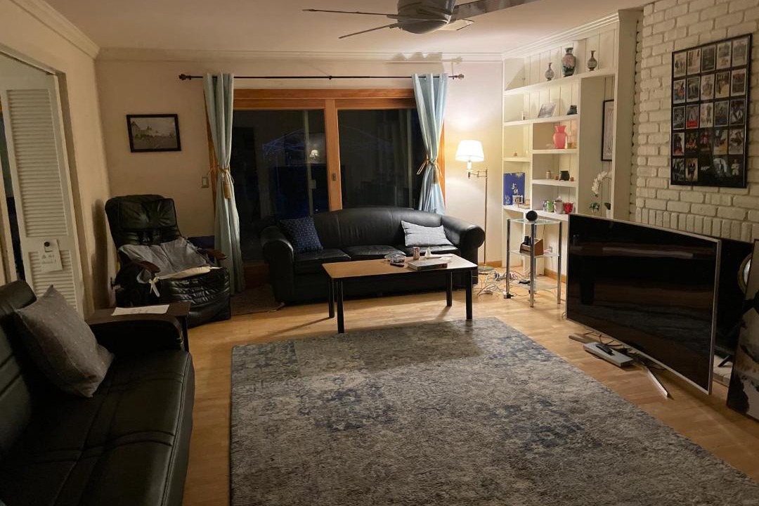 Photo of Livingroom in Saratoga