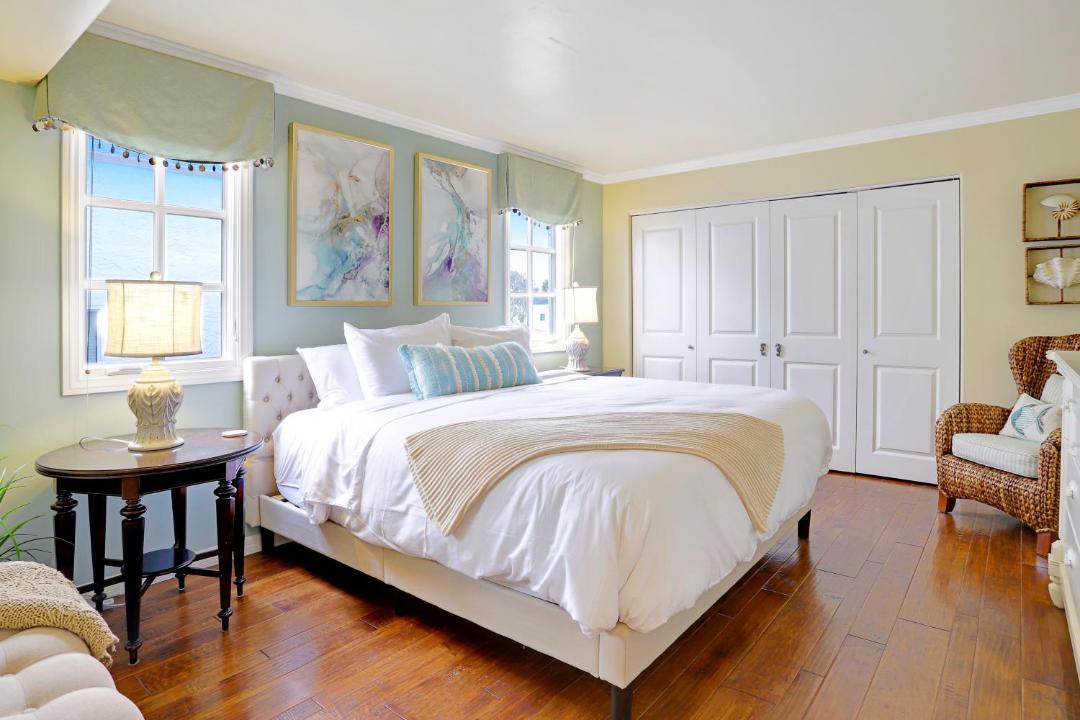 Photo of Bedroom in South Mission Beach