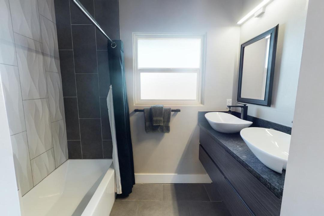 Photo of Bathroom in Mission Beach