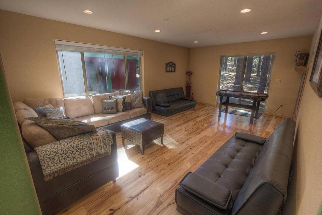 Photo of Livingroom in North Upper Truckee