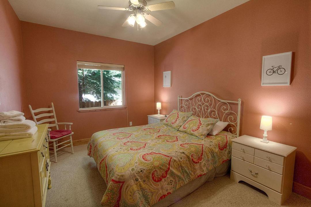Photo of Bedroom in Tahoe Valley