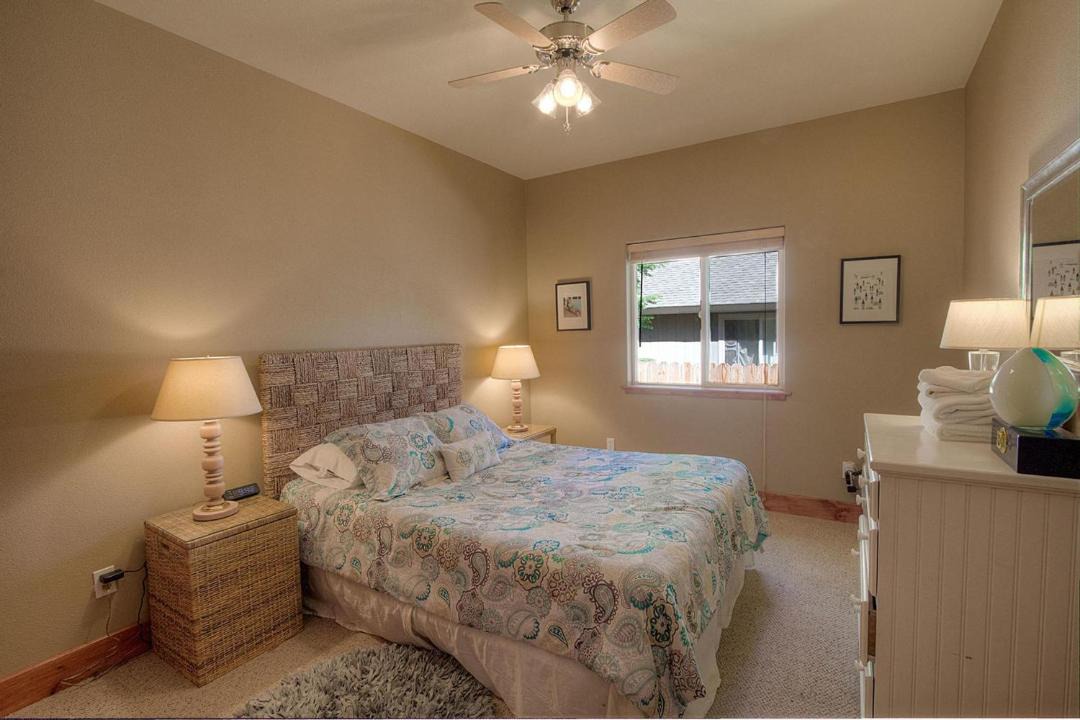 Photo of Bedroom in Tahoe Valley