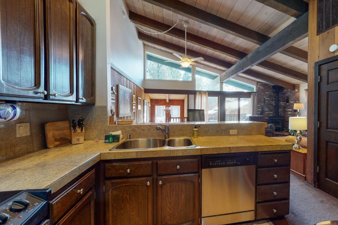 Photo of Kitchen in Mammoth Lakes