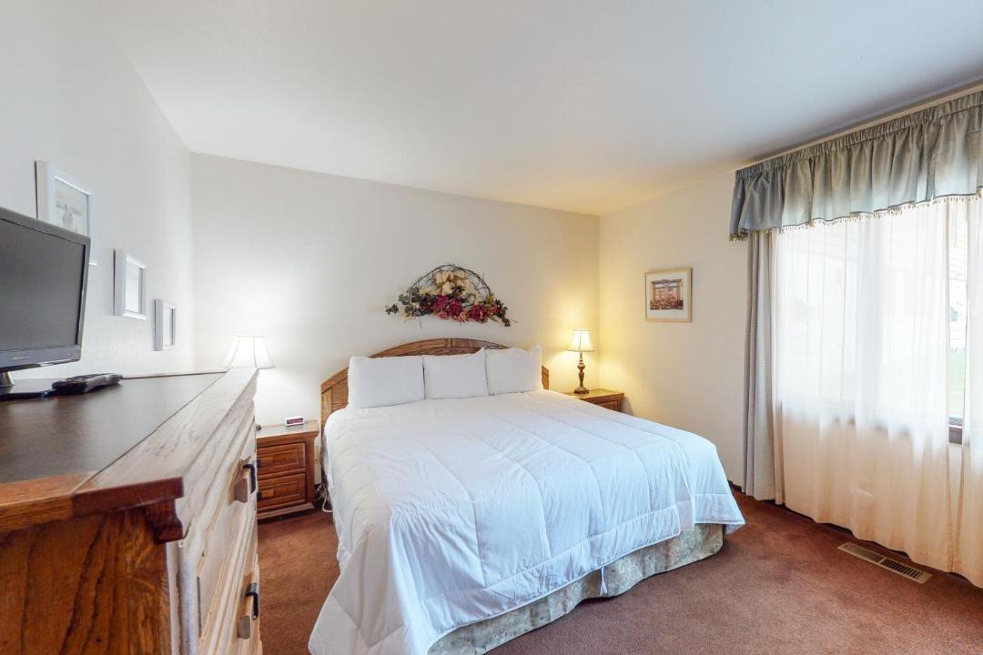 Photo of Bedroom in Mammoth Lakes