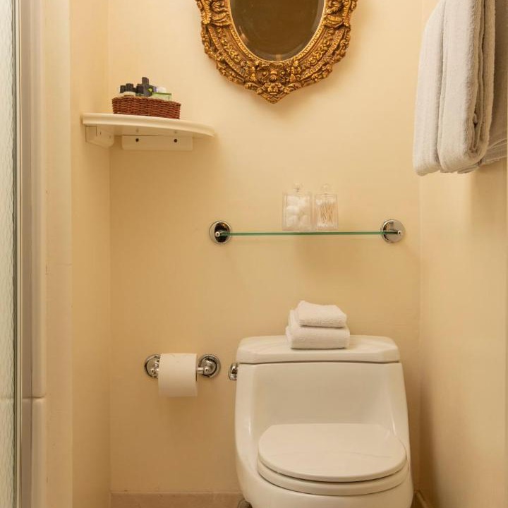 Photo of Bathroom in Telegraph Hill