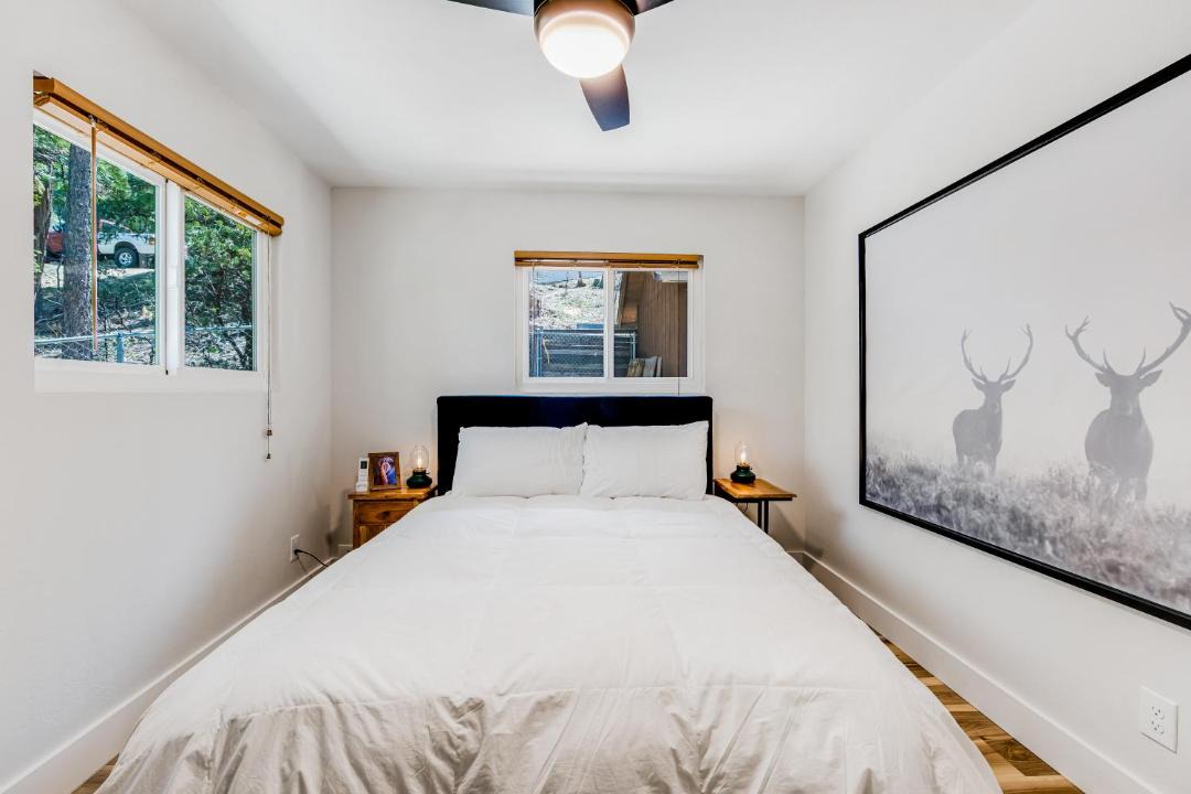 Photo of Bedroom in Idyllwild