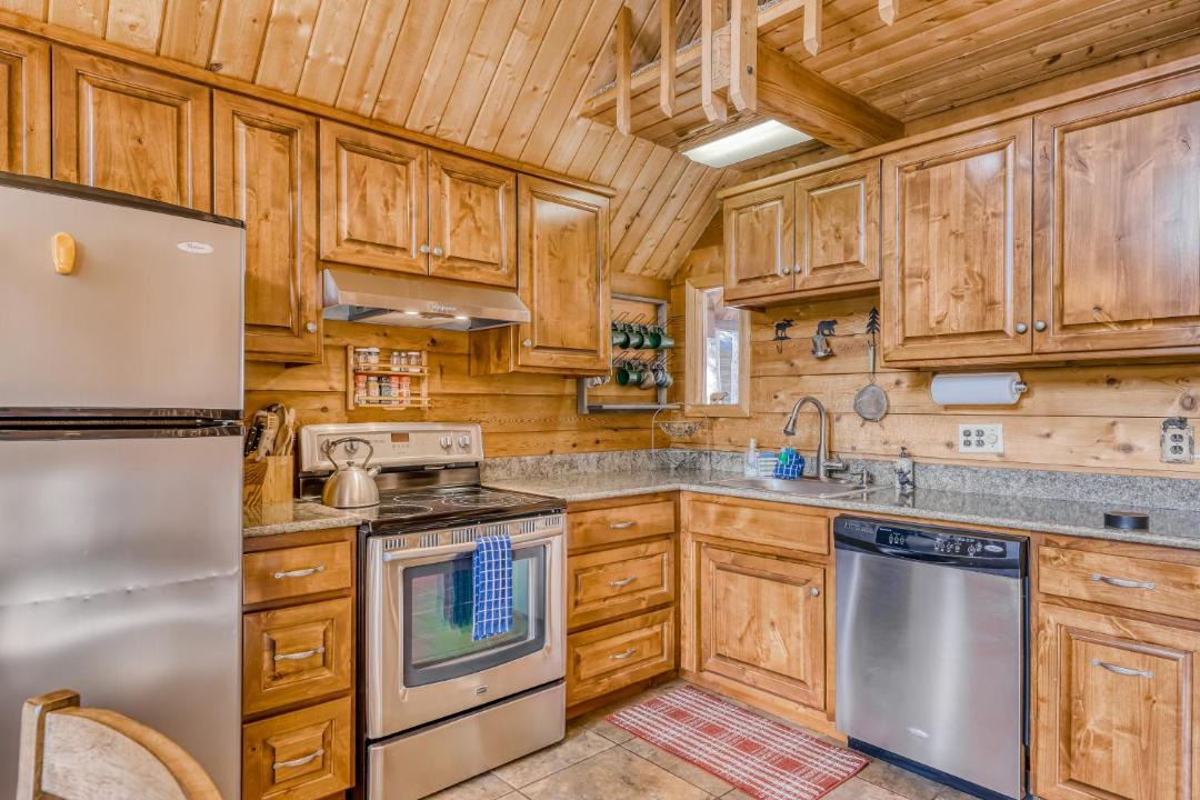 Photo of Kitchen in Serene Lakes