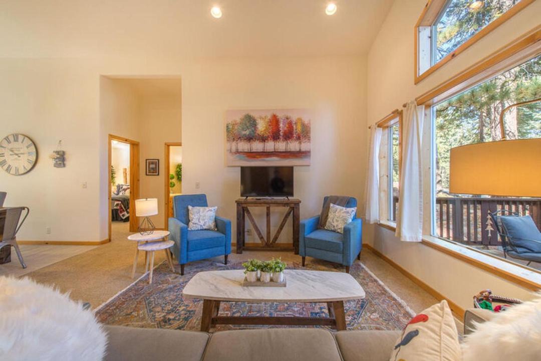 Photo of Livingroom in Truckee