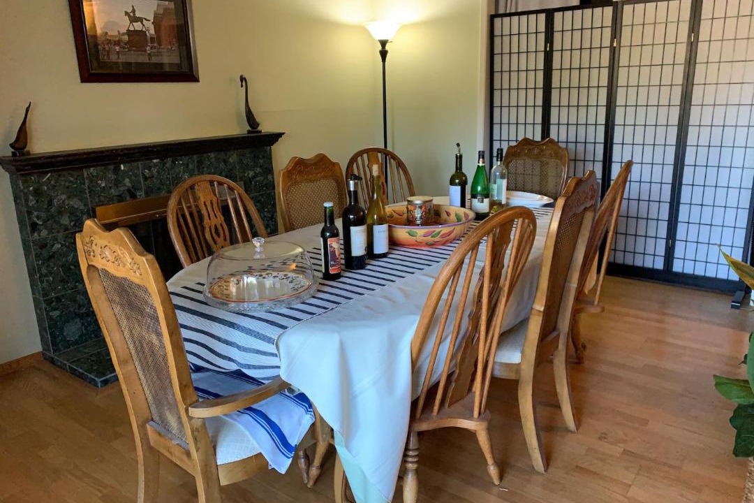 Photo of Livingroom in Saratoga