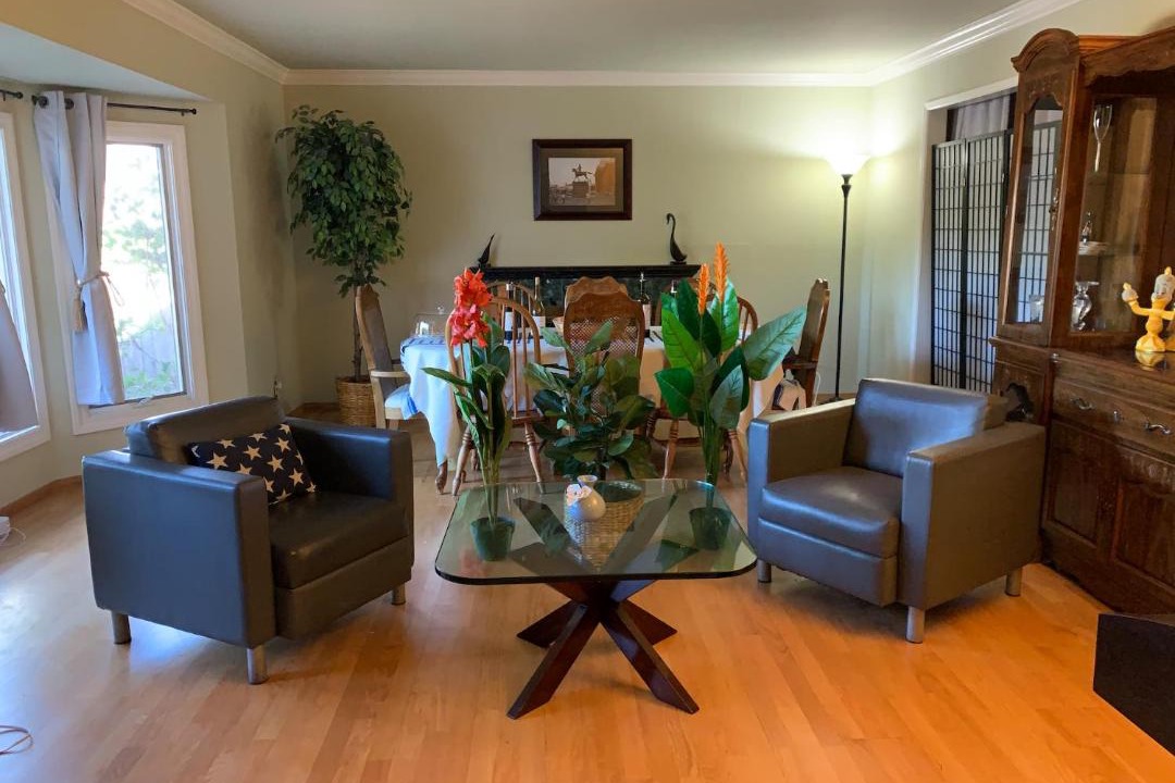Photo of Livingroom in Saratoga