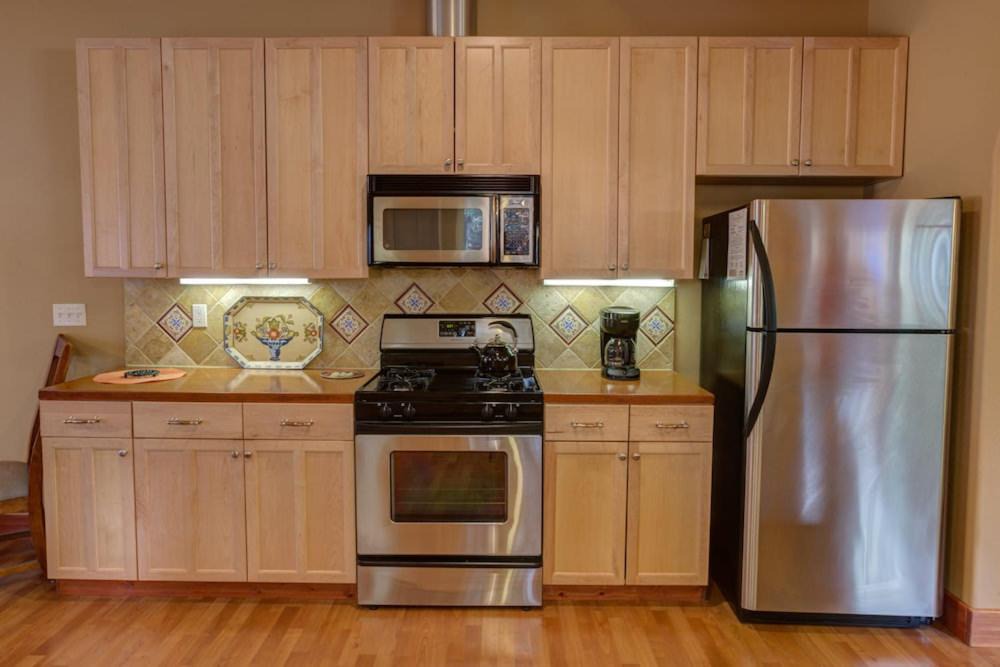 Photo of Kitchen in Tahoe Valley